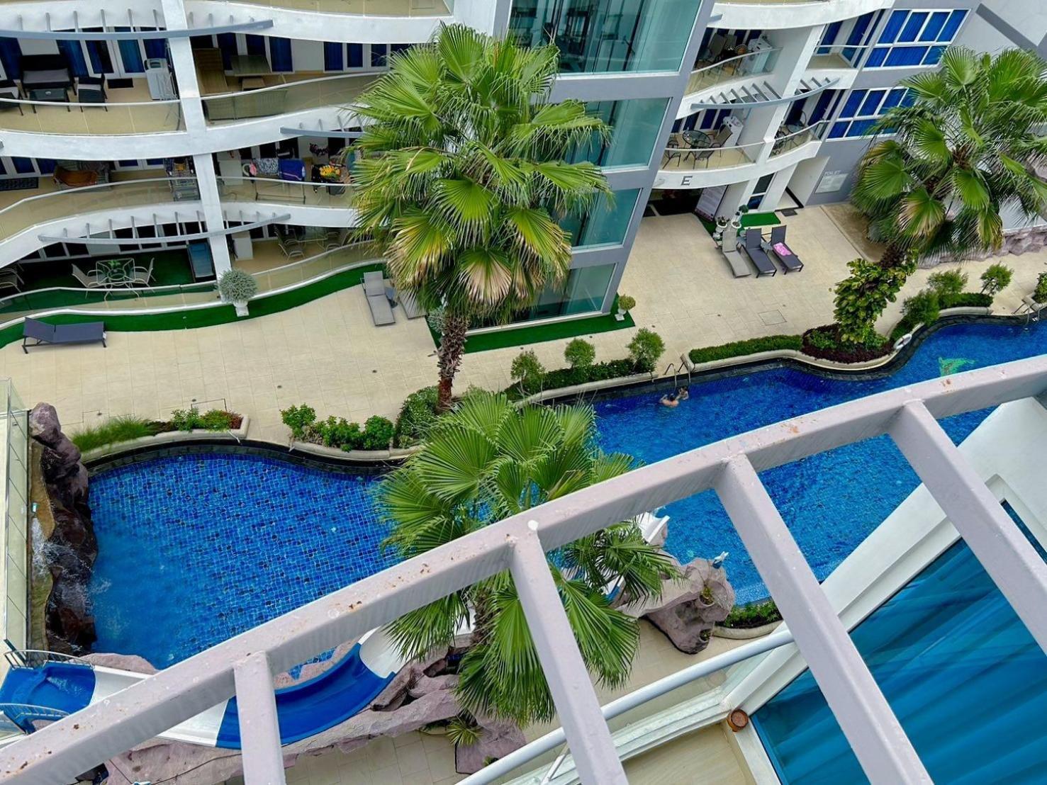 Grand Avenue Residence Condominium パッタヤー エクステリア 写真
